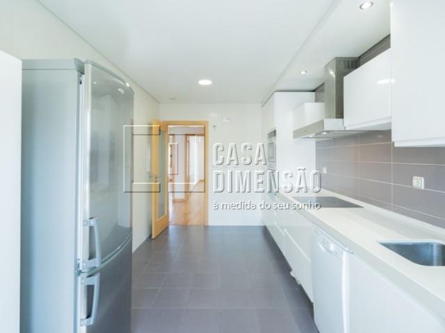 à venda Apartamento de alto padrão de 100 m2, Amadora, Lisboa