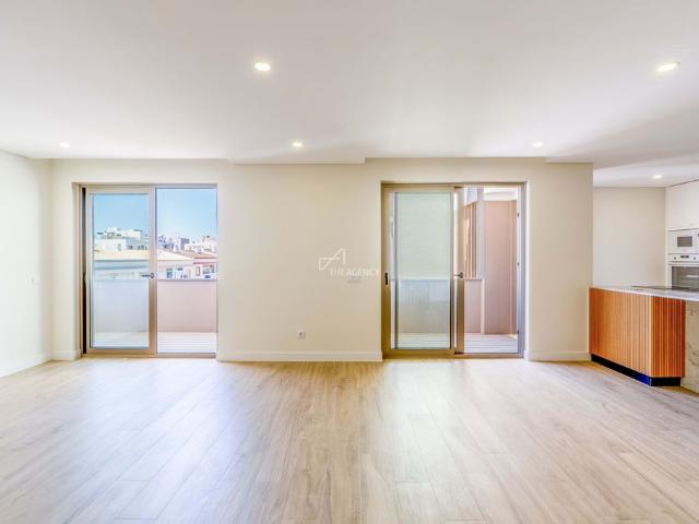à venda Apartamento de alto padrão de 102 m2, Almancil, Portugal