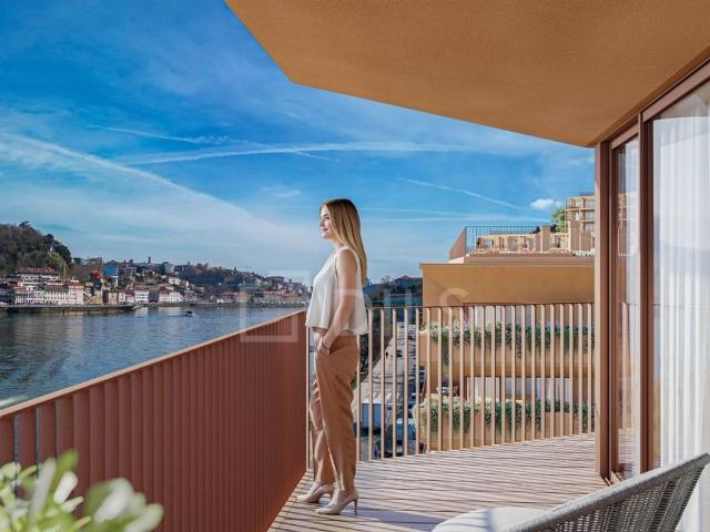 à venda Apartamento de alto padrão de 107 m2, Santa Marinha, Vila Nova de Gaia, Porto