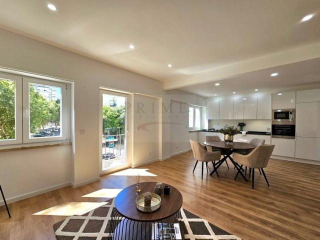 à venda Apartamento de alto padrão de 105 m2, Benfica, Lisboa