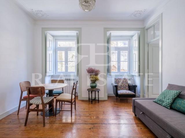 à venda Apartamento de alto padrão de 110 m2, Centro Santiago, Lisboa