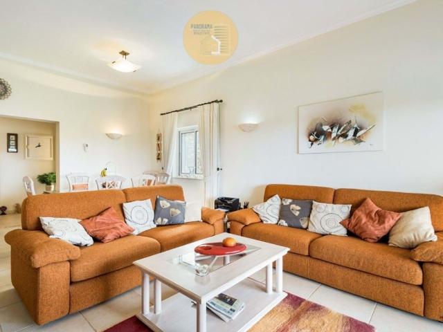 à venda Apartamento de alto padrão de 110 m2, Lagoa, Faro