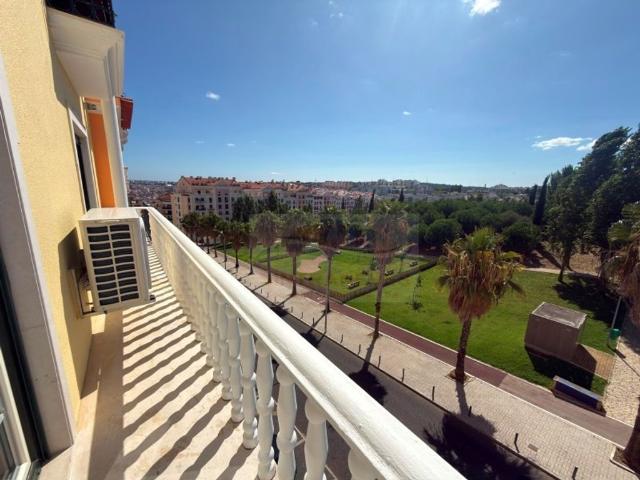 à venda Apartamento de alto padrão de 114 m2, Urbanizacao Neudel, Amadora, Lisboa
