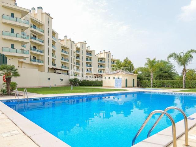 à venda Apartamento de alto padrão de 114 m2, Quarteira, Portugal