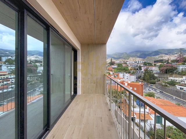à venda Apartamento de alto padrão de 116 m2, São Martinho, Portugal