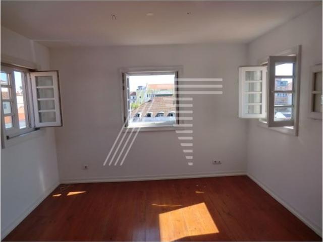 à venda Apartamento de alto padrão de 120 m2, Chiado Sacramento, Lisboa