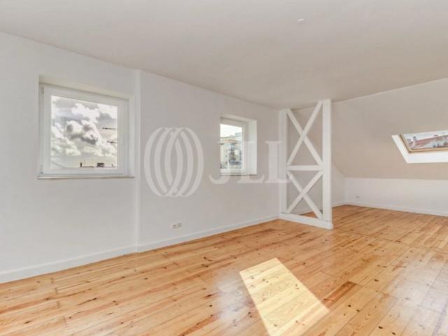 à venda Apartamento de alto padrão de 124 m2, Estrela Lapa, Lisboa