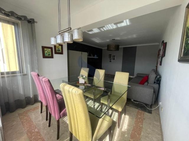 à venda Apartamento de alto padrão de 128 m2, Loures, Portugal