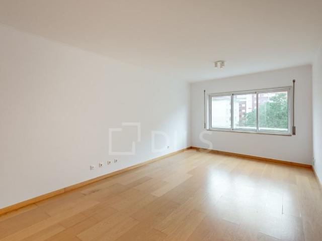 à venda Apartamento de alto padrão de 130 m2, Lumiar, Lisboa