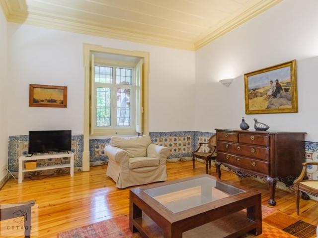 à venda Apartamento de alto padrão de 132 m2, Centro Lapa, Lisboa