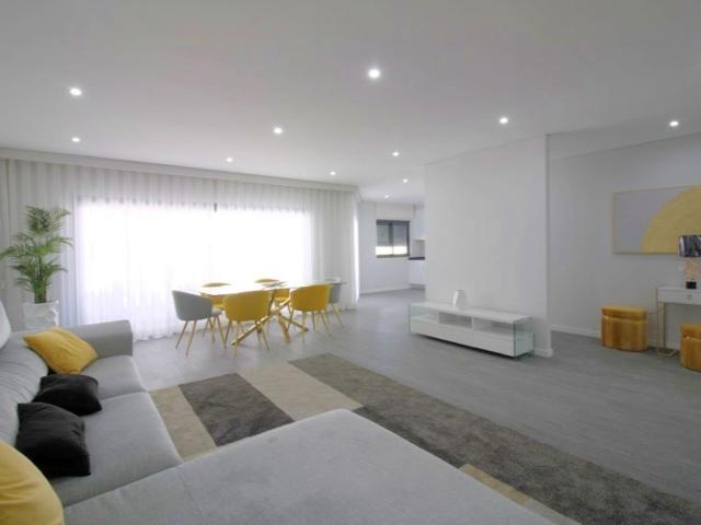 à venda Apartamento de alto padrão de 132 m2, Olhão, Portugal