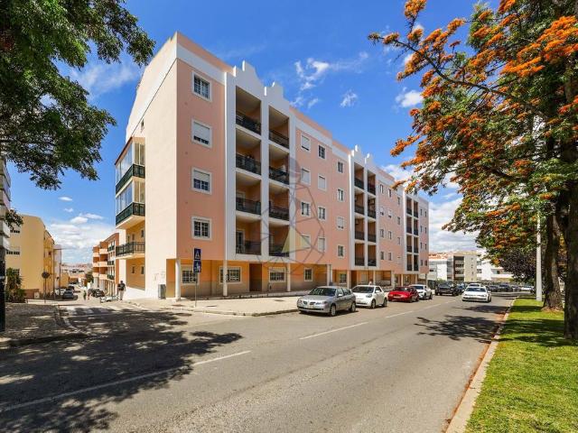 à venda Apartamento de alto padrão de 137 m2, Quarteira, Portugal