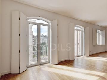 à venda Apartamento de alto padrão de 205 m2, Lapa, Lisboa