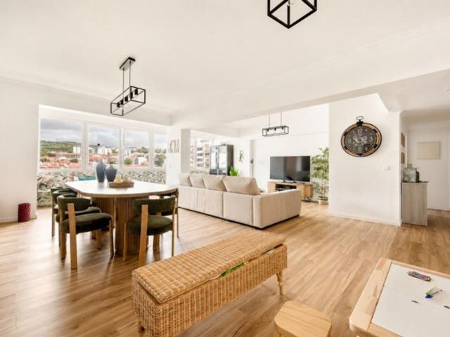 à venda Apartamento de alto padrão de 206 m2, Oeiras, Lisboa