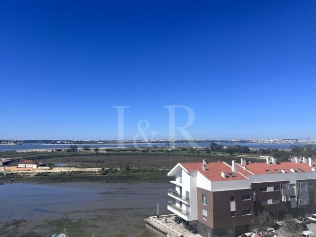 à venda Apartamento de alto padrão de 230 m2, Barreiro, Setúbal