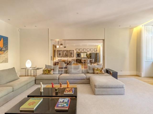 à venda Apartamento de alto padrão de 561 m2, Avenida da Liberdade Coracao de Jesus, Lisboa