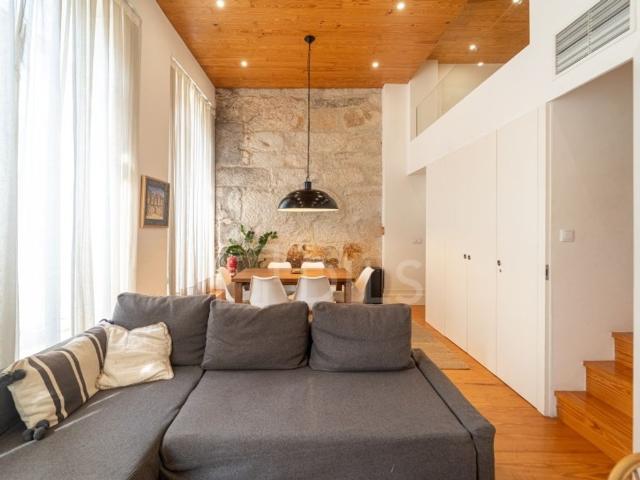 à venda Apartamento de alto padrão de 65 m2, Baixa Se, Porto