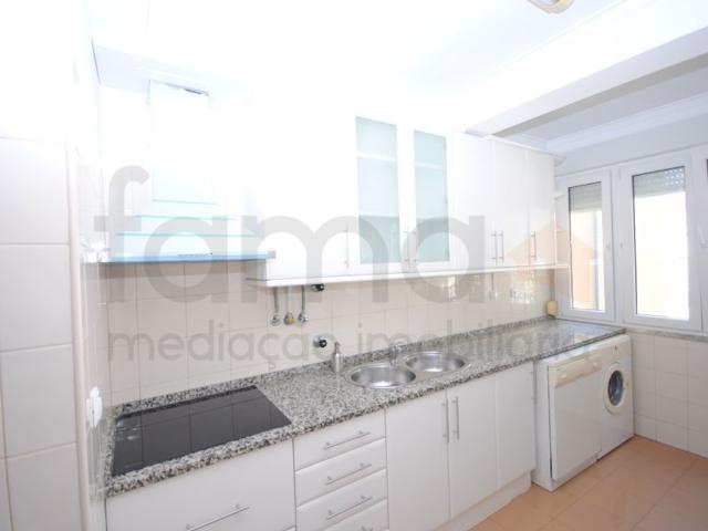 à venda Apartamento de alto padrão de 76 m2, Oeiras, Portugal