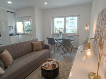 Apartamento à venda em São Domingos de Benfica
