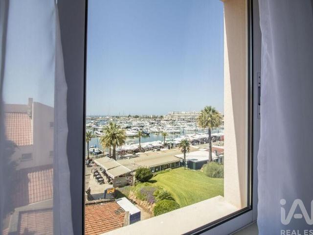 à venda Apartamento de alto padrão de 71 m2, Quarteira, Portugal