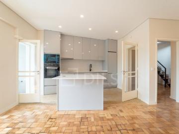 à venda Apartamento de alto padrão de 82 m2, Rua das Condominhas, Porto