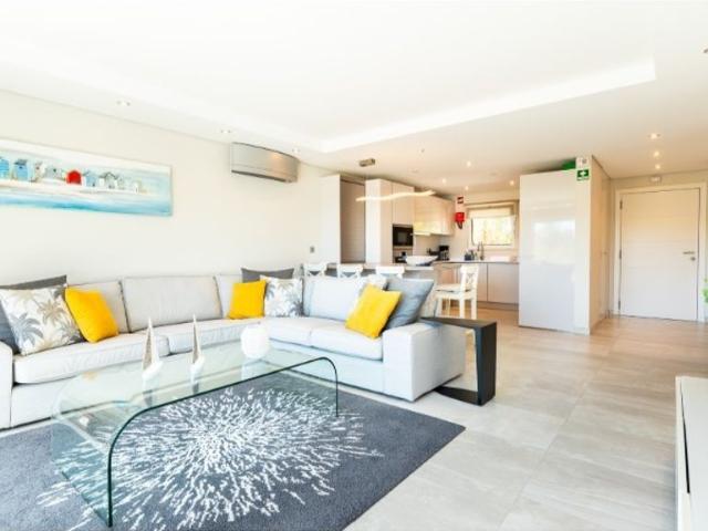 à venda Apartamento de alto padrão de 94 m2, Quinta do Lago, Loulé, Faro