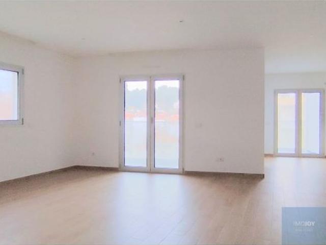 à venda Apartamento de alto padrão de 91 m2, Nazaré, Portugal