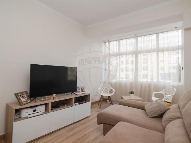 à venda Apartamento de alto padrão de 91 m2, Oeiras, Portugal