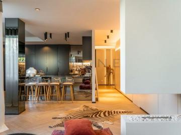 à venda Apartamento de alto padrão, Avenida Defensores de Chaves, Lisboa