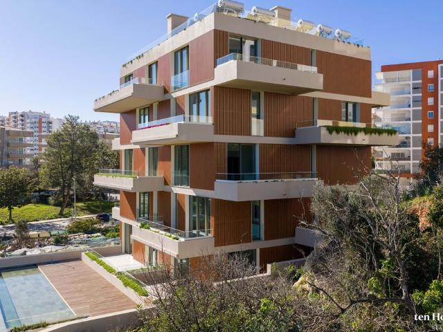 à venda Apartamento de luxo de 102 m2, Praia da Rocha, Faro