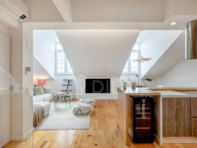 à venda Apartamento de luxo de 115 m2, Avenida 24 de Julho Santos o Velho, Lisboa