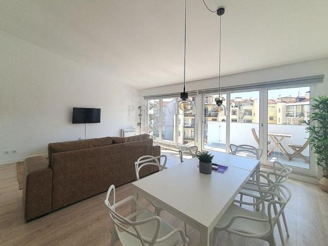 à venda Luxuoso apartamento de 115 m2, Campo Santana Martires, Lisboa