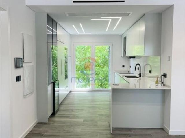 à venda Apartamento de luxo de 125 m2, Vale de Figueira Sao Joao da Talha, Loures, Lisboa