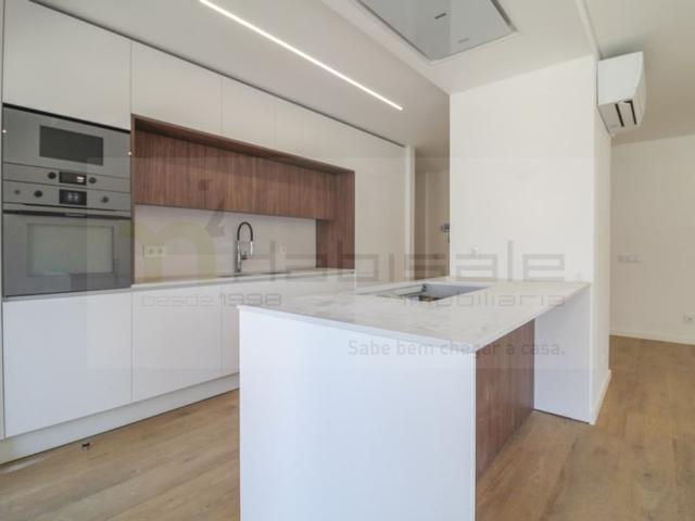 à venda Apartamento de luxo de 126 m2, Charneca de Caparica, Setúbal
