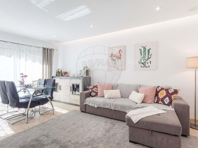 à venda Apartamento de luxo de 120 m2, Faro Sé e São Pedro, Portugal