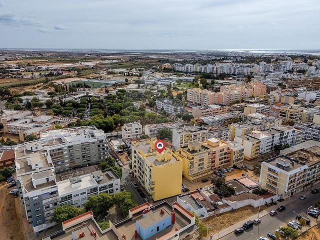 à venda Apartamento de luxo de 130 m2, Faro Sé e São Pedro, Portugal