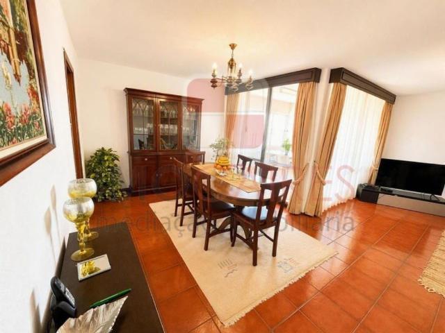 à venda Luxuoso apartamento de 143 m2, Santa Cruz, Madeira