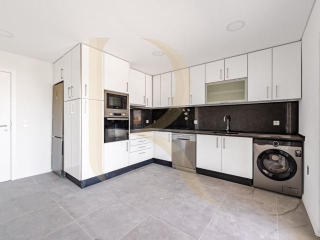 à venda Luxuoso apartamento de 175 m2, Seixal, Portugal
