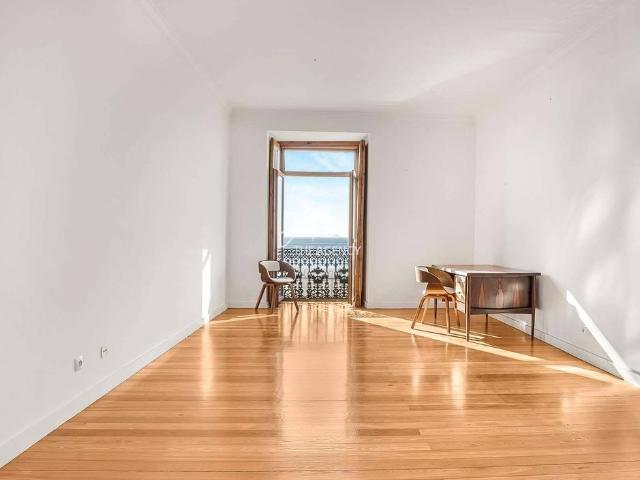 à venda Apartamento de alto padrão de 168 m2, Santa Maria Maior, Portugal