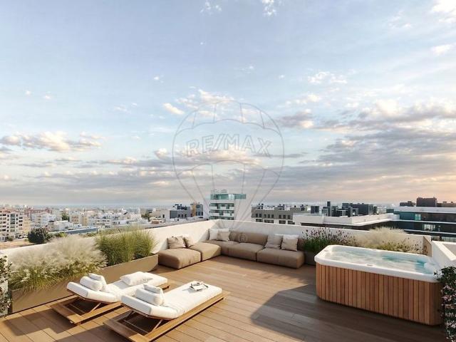 à venda Apartamento de luxo de 179 m2, Faro Sé e São Pedro, Faro