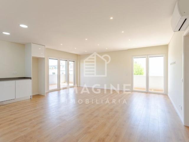 à venda Luxuoso apartamento de 200 m2, Quinta da Amizade, Setúbal