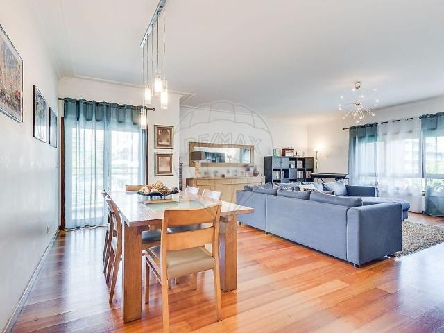 à venda Apartamento de luxo de 228 m2, Sacavém e Prior Velho, Loures, Lisboa