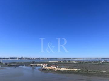 Avenida Alfredo Da Silva, Barreiro e Lavradio, Barreiro, Distrito de Setúbal