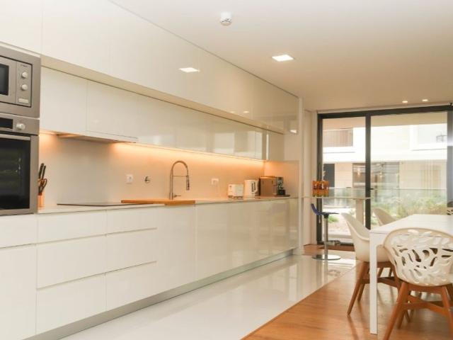 à venda Apartamento de luxo de 320 m2, Avenida 5 de Outubro, Olhão, Faro
