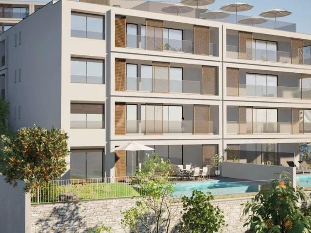 à venda Apartamento de luxo de 93 m2, Estreito de Câmara de Lobos, Portugal