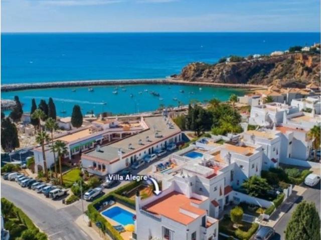 à venda Casa geminada de 99 m2, Albufeira e Olhos de Água, Portugal