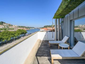 à venda Casa geminada de alto padrão de 609 m2, Porto