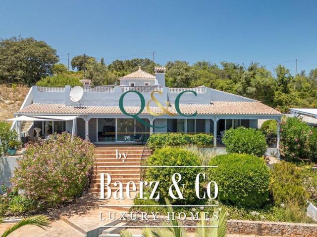 à venda Casa de 150 m2, Santa Bárbara de Nexe, Portugal