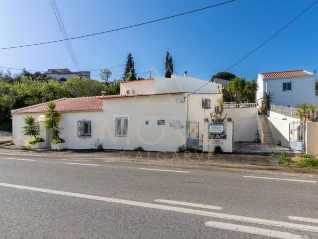 à venda Casa de alto padrão de 160 m2, Bensafrim, Lagos, Faro