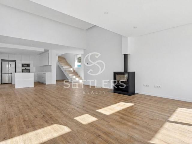 à venda Casa de 180 m2, Abrunheira Sao Pedro Penaferrim, Sintra, Lisboa